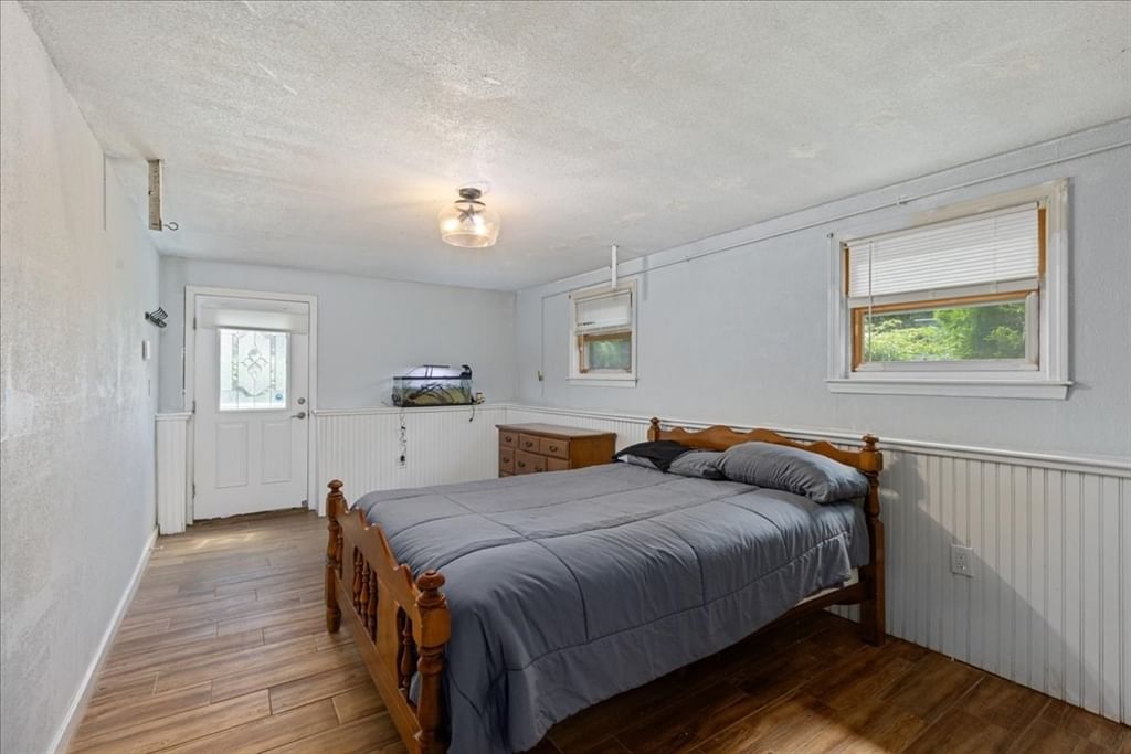 40 Bradford Tewksbury — Photo 32 of 42