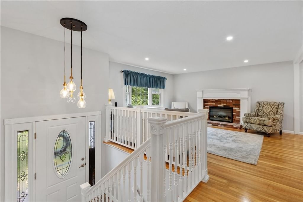 40 Bradford Tewksbury — Photo 8 of 42