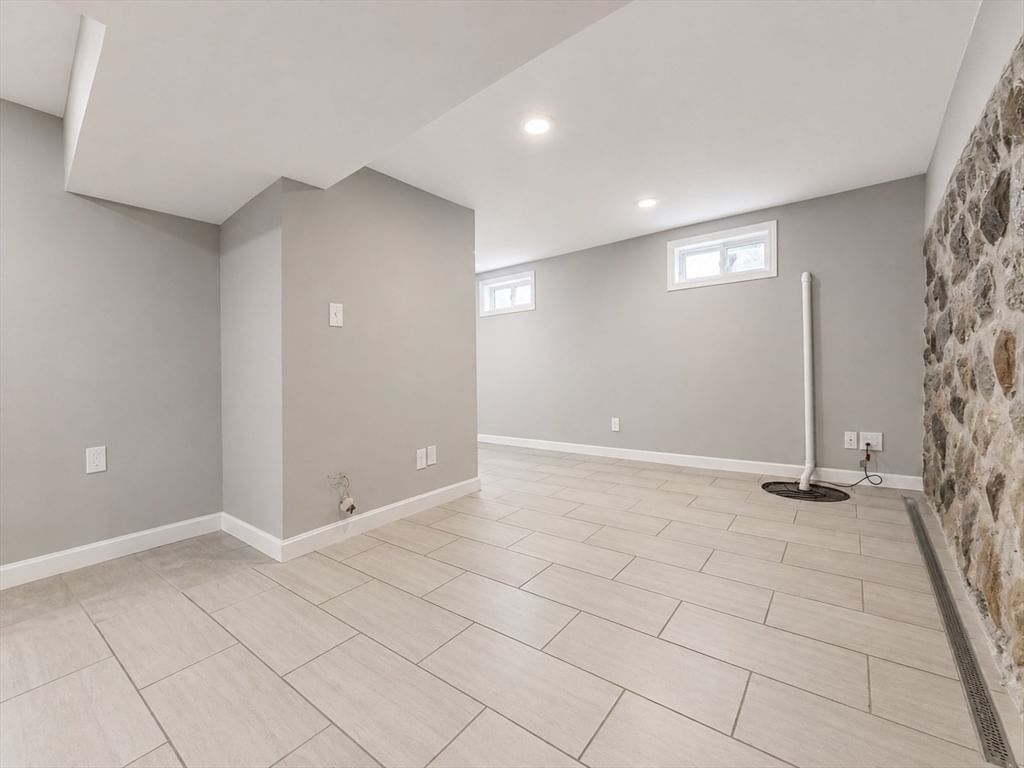 14 Newbury St Revere — Photo 19 of 28