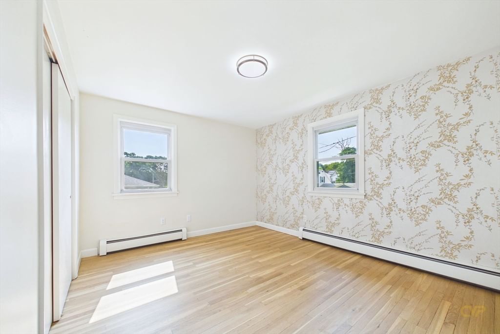 206 Lafayette St Fall River — Photo 18 of 38