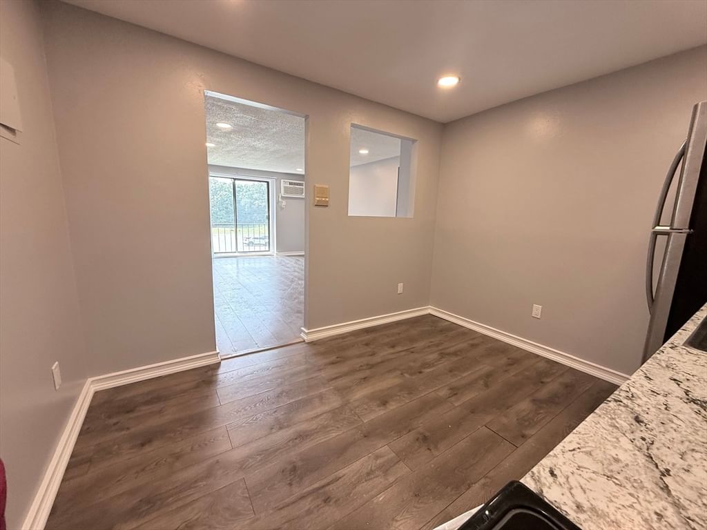 127 King St #209 Franklin — Photo 5 of 16