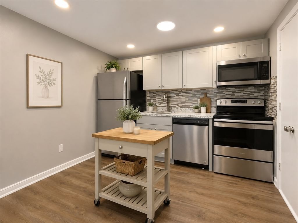 127 King St #209 Franklin — Photo 6 of 16