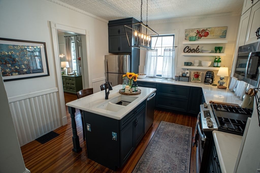 37 Pineywoods Ave Springfield — Photo 14 of 38