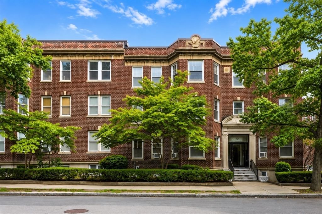 55 Thatcher St #1 Brookline — Photo 7 of 7