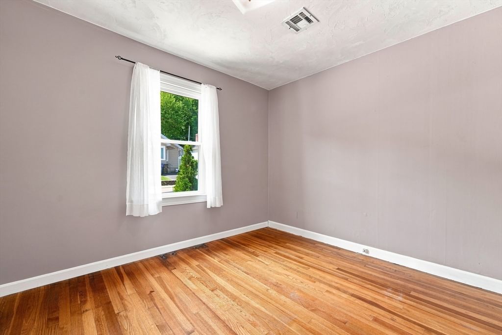 51 Hill Street, Hopedale, MA 01747 photo 4