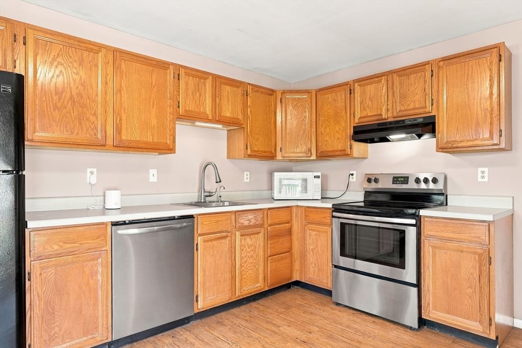 51 Hill Street, Hopedale, MA 01747 photo 2