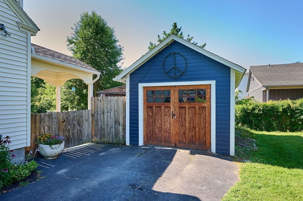 26 Smith St Greenfield — Photo 21 of 29