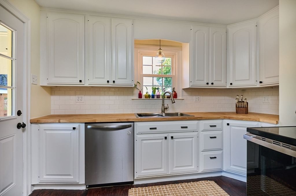26 Smith St Greenfield — Photo 5 of 29