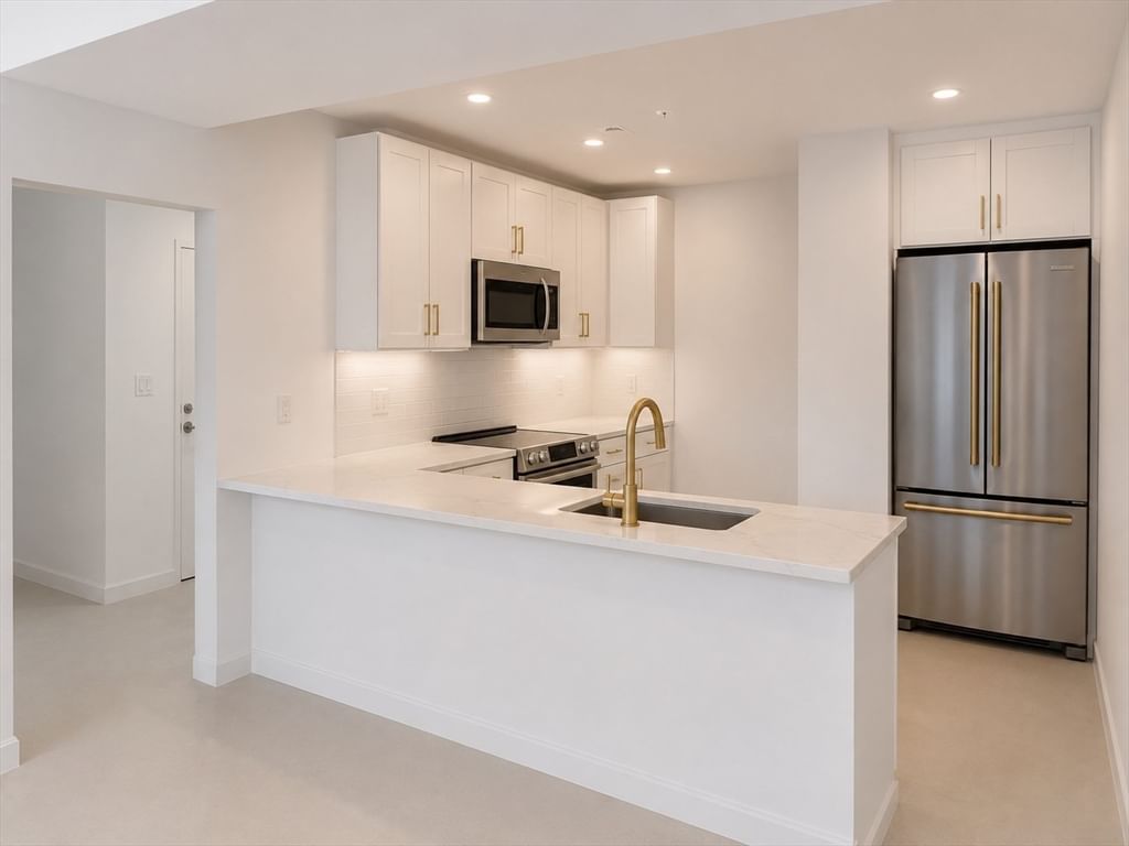 820 Hyde Park Ave. #202 Boston — Photo 2 of 4