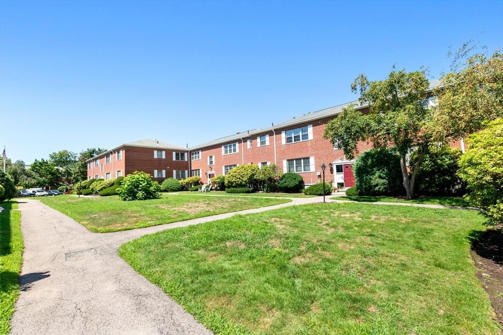 173 Lake Shore Rd #3 Boston — Photo 5 of 41