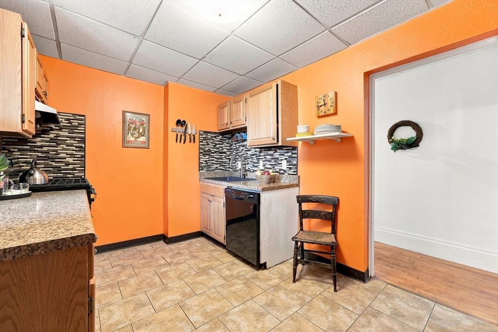 41 Chatham St #5 Worcester — Photo 12 of 26
