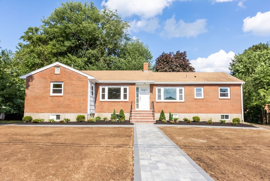 Property at 10 Michael Rd, Randolph, MA 02368