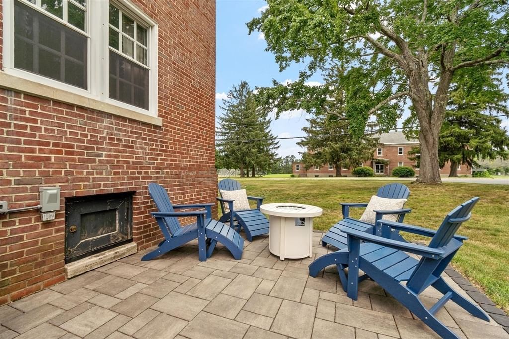 18 Bates #A Devens — Photo 3 of 34