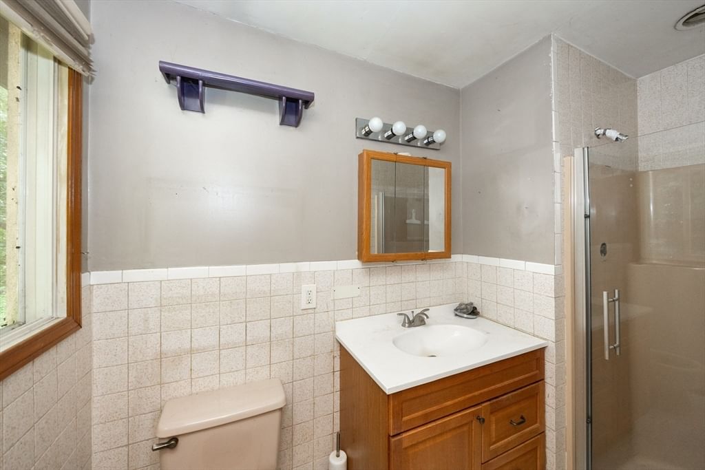 426 Cronin Rd Warren — Photo 18 of 27