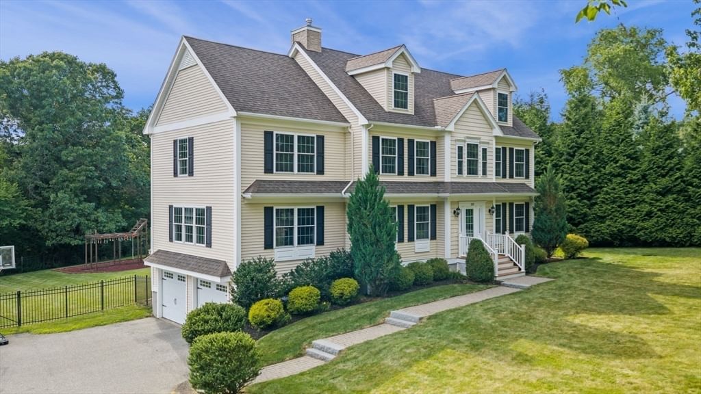103 Wenham Rd Topsfield — Photo 3 of 30