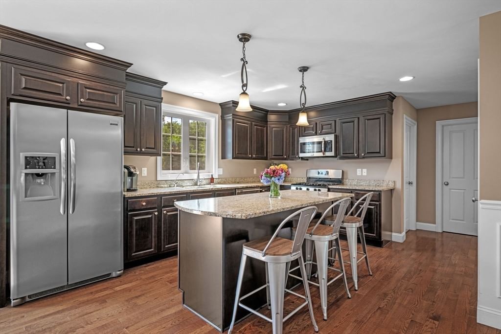 103 Wenham Rd Topsfield — Photo 6 of 30