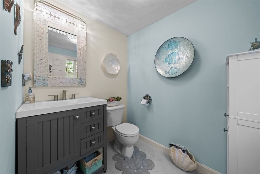 31 Lauren Way Lowell — Photo 19 of 36