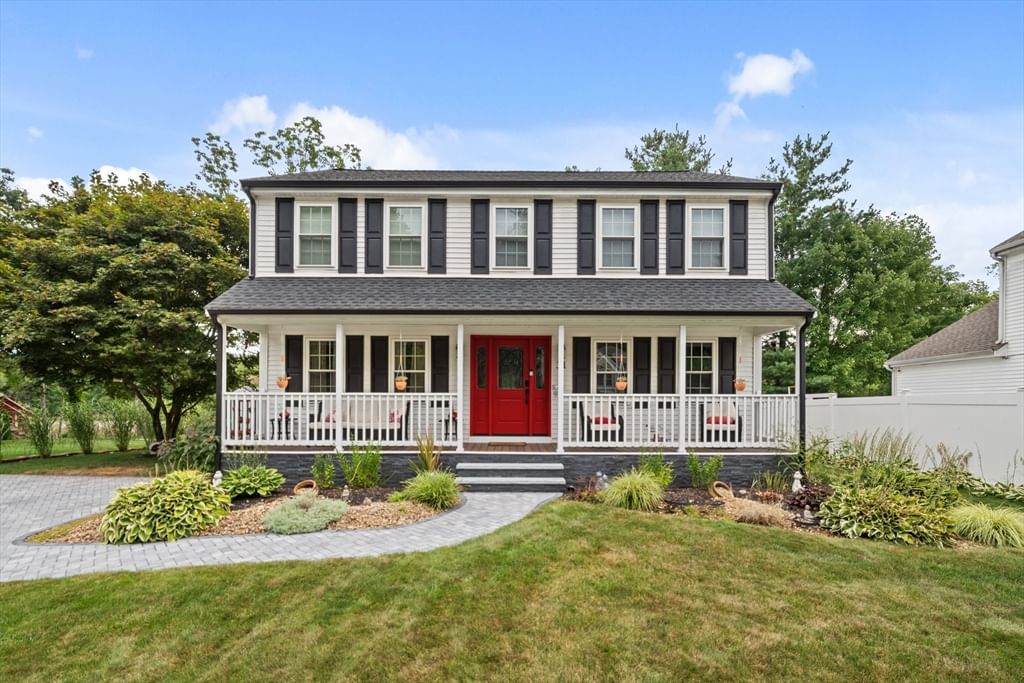 31 Lauren Way Lowell — Photo 3 of 36