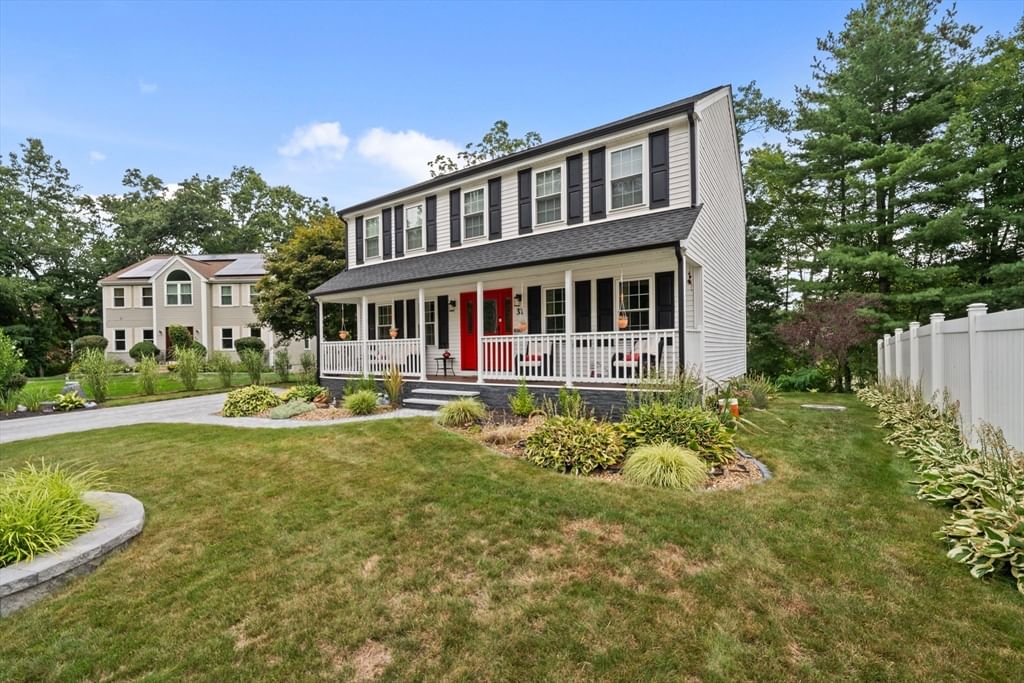 31 Lauren Way Lowell — Photo 4 of 36