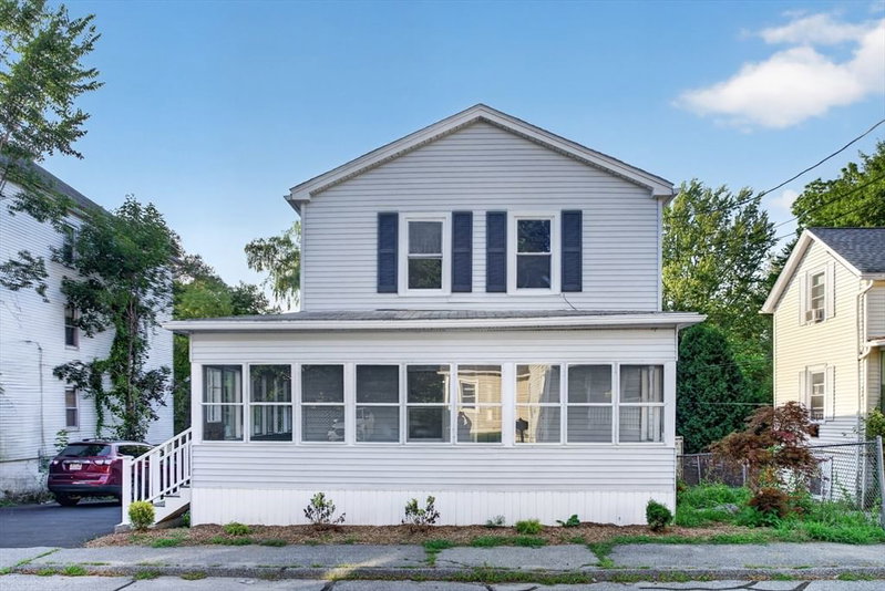 13 Goddard St