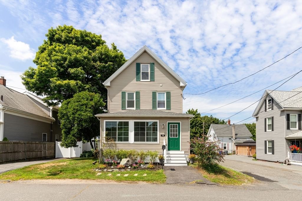 Property at 10 Robinson Street, Saugus, MA 01906