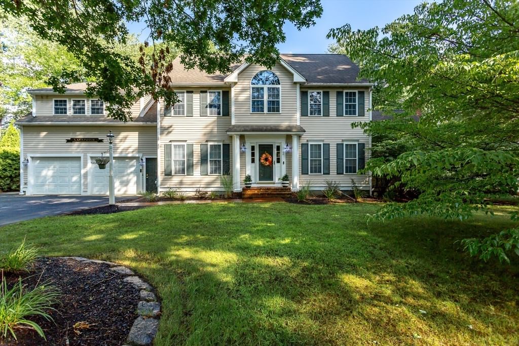 2 Sherwood Halifax — Photo 2 of 40
