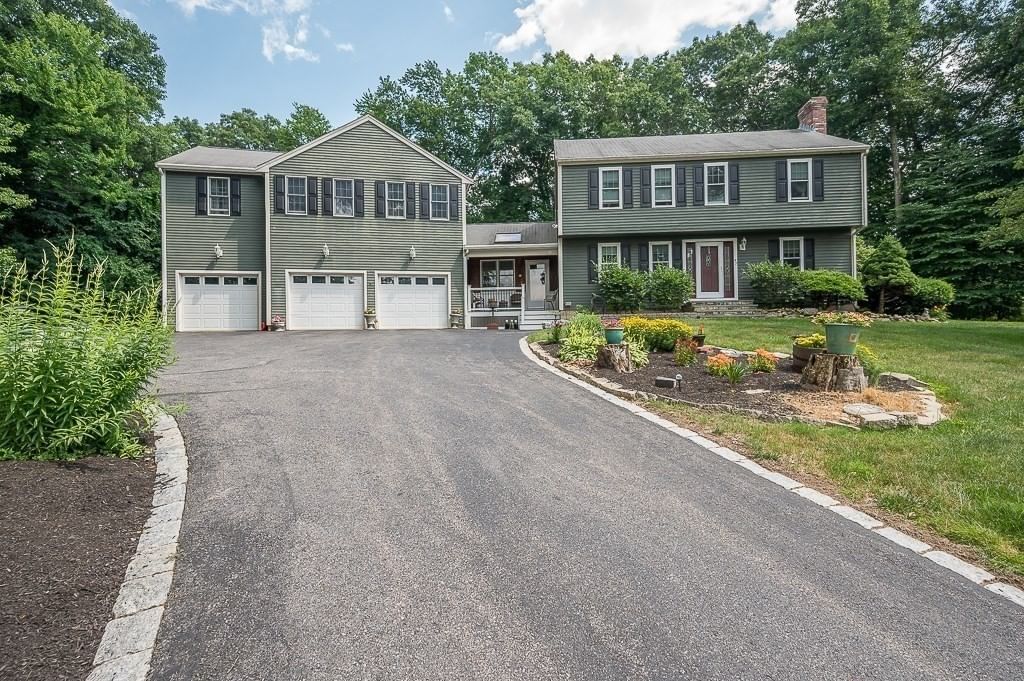 Property at 47 Houde St, Marlborough, MA 01752