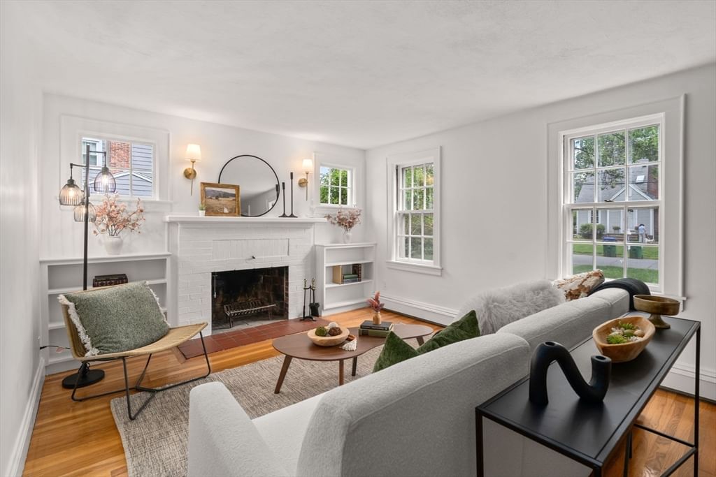 101 Lakeshore Drive Westwood — Photo 4 of 25