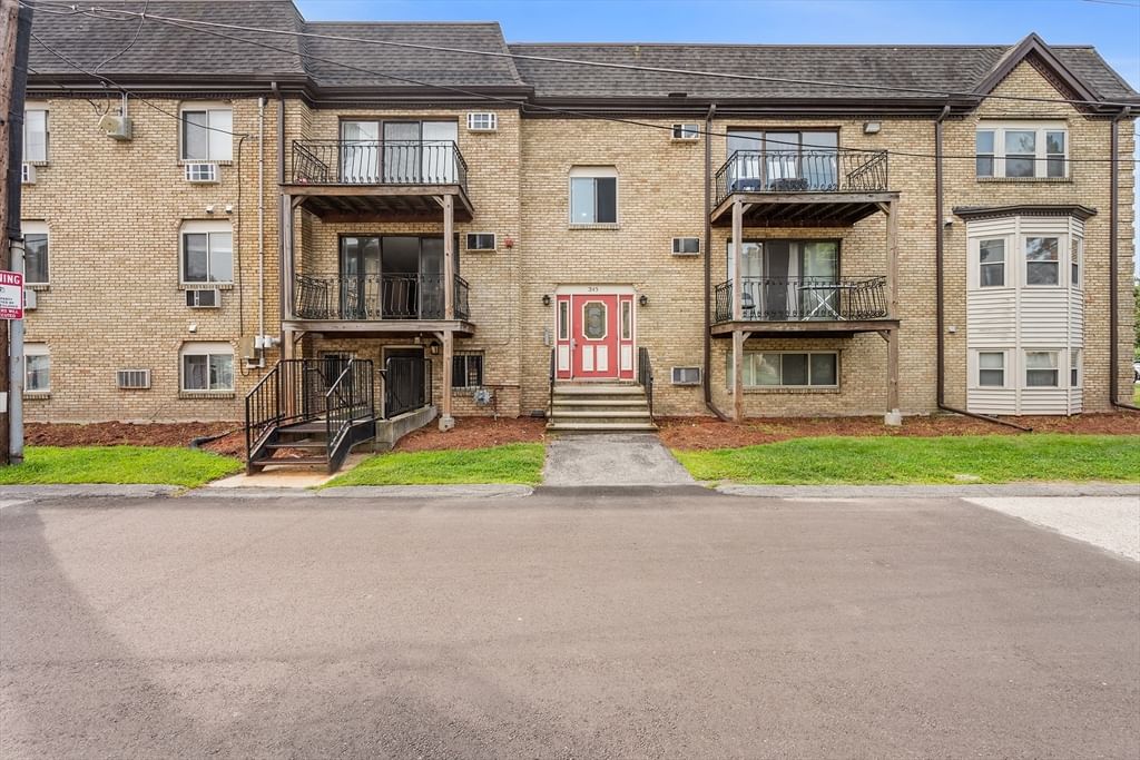 Property at 345 Pawtucket Blvd #14, Lowell, MA 01854