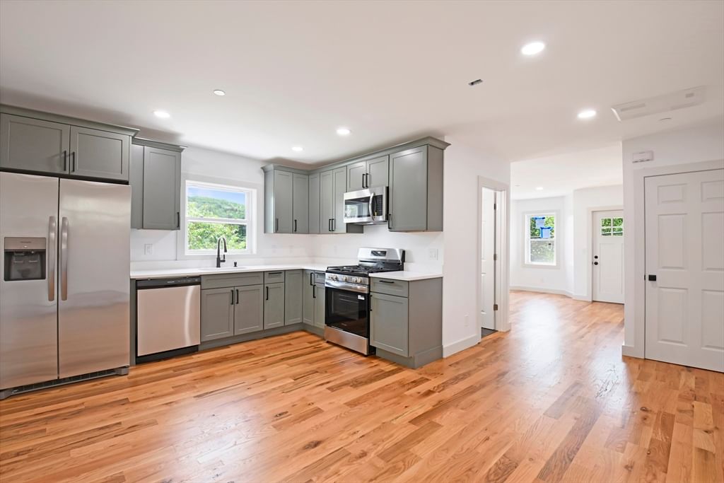 8 Sheldon St Fitchburg — Photo 16 of 35