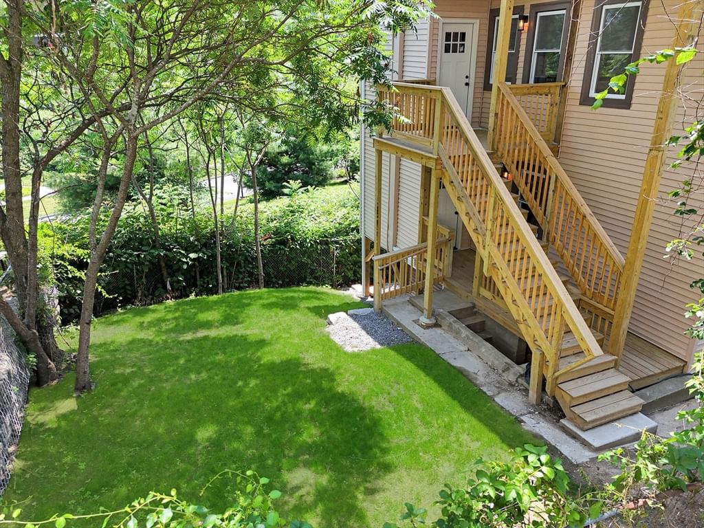 8 Sheldon St Fitchburg — Photo 4 of 35