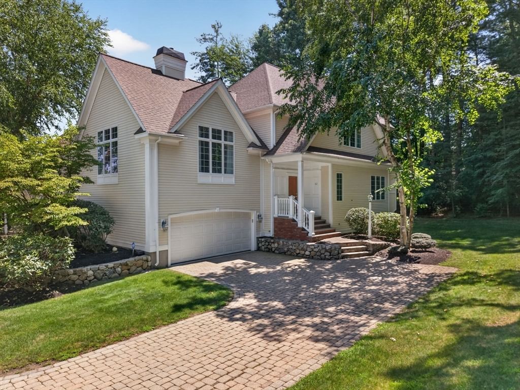 32 Bobby Jones Dr