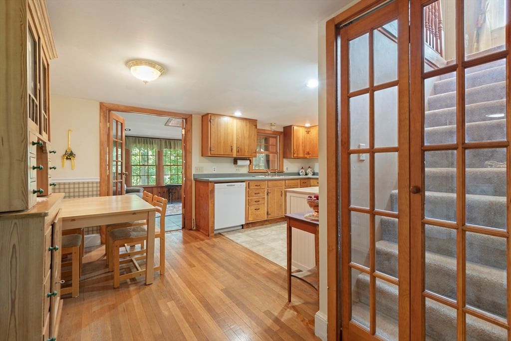 67 Summer St Foxboro — Photo 10 of 30