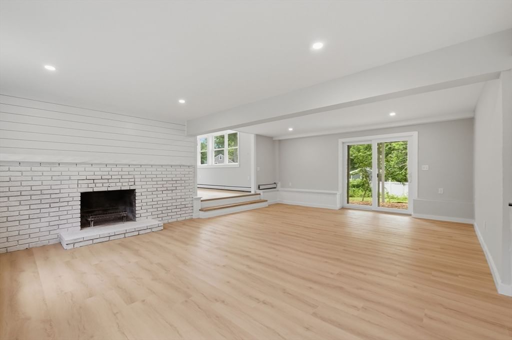 223 Clark Rd Plymouth — Photo 17 of 32