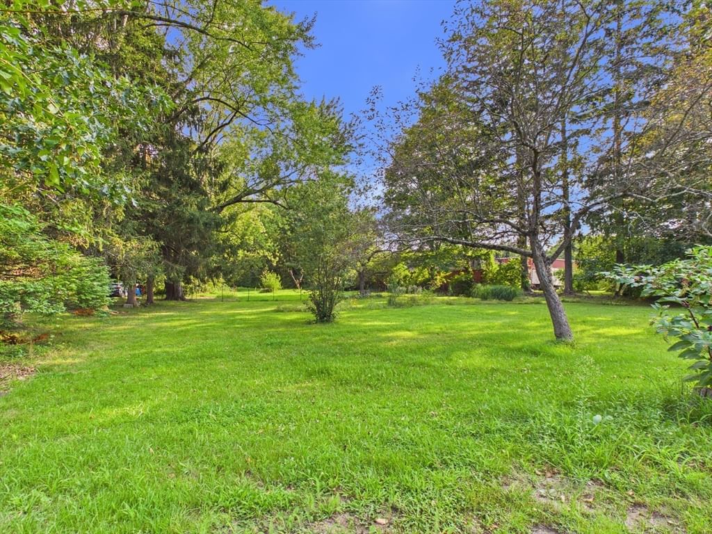 2431 Boston Rd Wilbraham — Photo 6 of 10