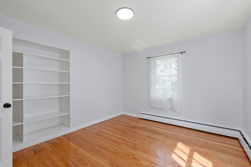 399 Maple St Winchendon — Photo 17 of 29
