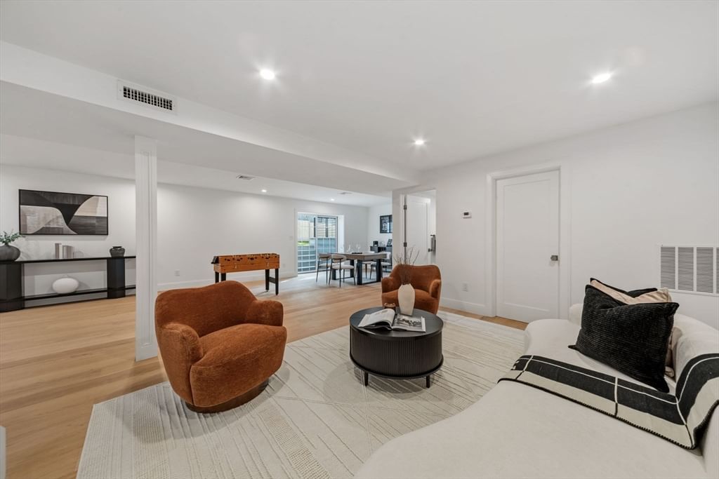 35 Fairview Ave Lynnfield — Photo 31 of 41