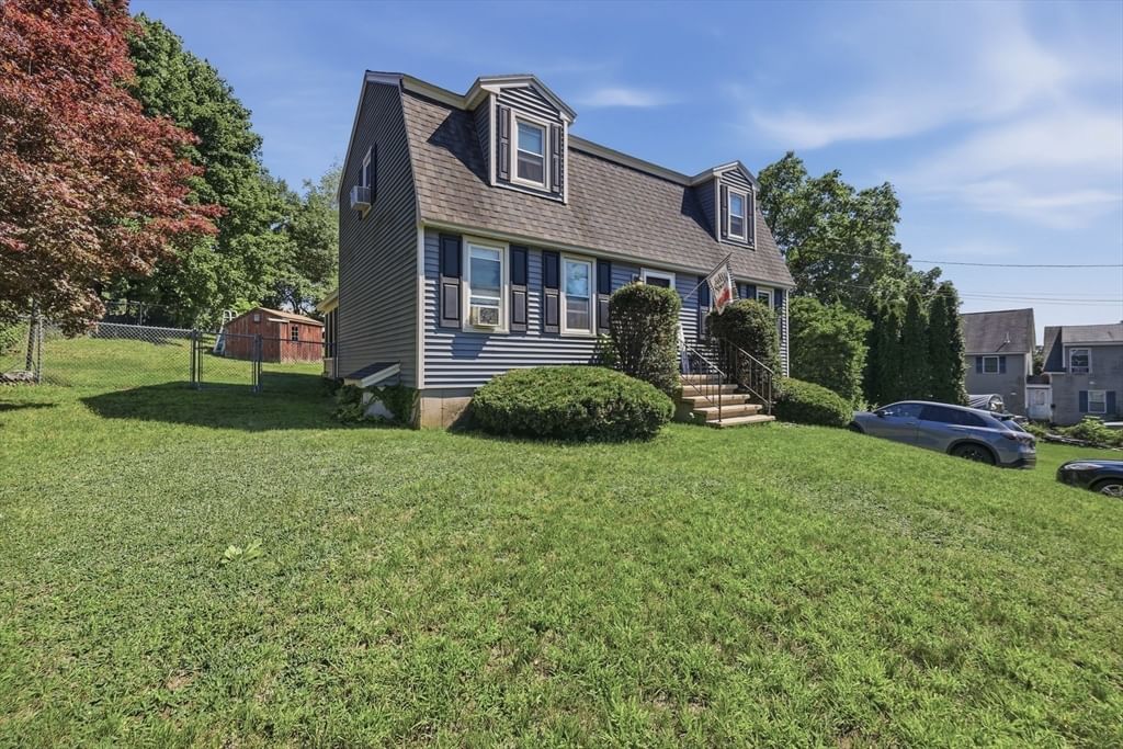 251 Totman Street Lowell — Photo 2 of 40