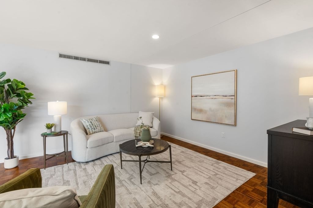 130 Mount Auburn St #406 Cambridge — Photo 7 of 35