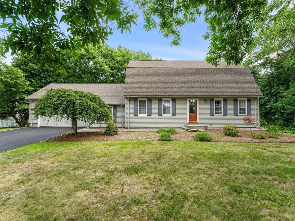 1 Longmeadow Road Westborough — Photo 2 of 42
