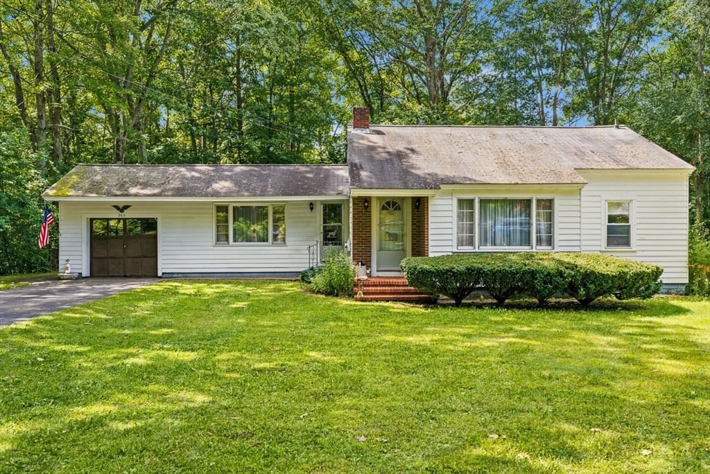 262 West Street Winchendon — Photo 1 of 23