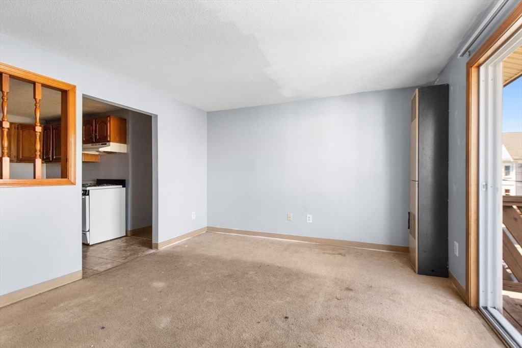 24 Larch St #8 New Bedford — Photo 6 of 14