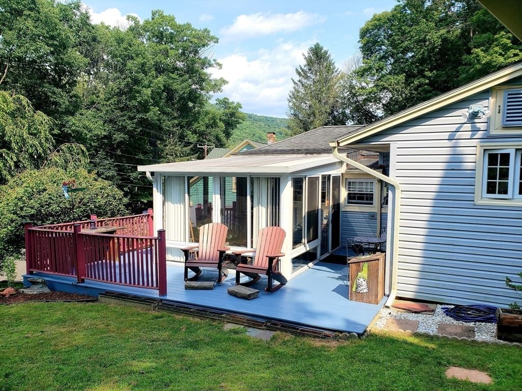 28 Hampden St Chester — Photo 3 of 27