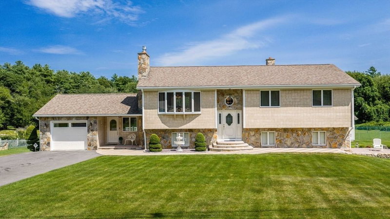 38 Cushing Ln