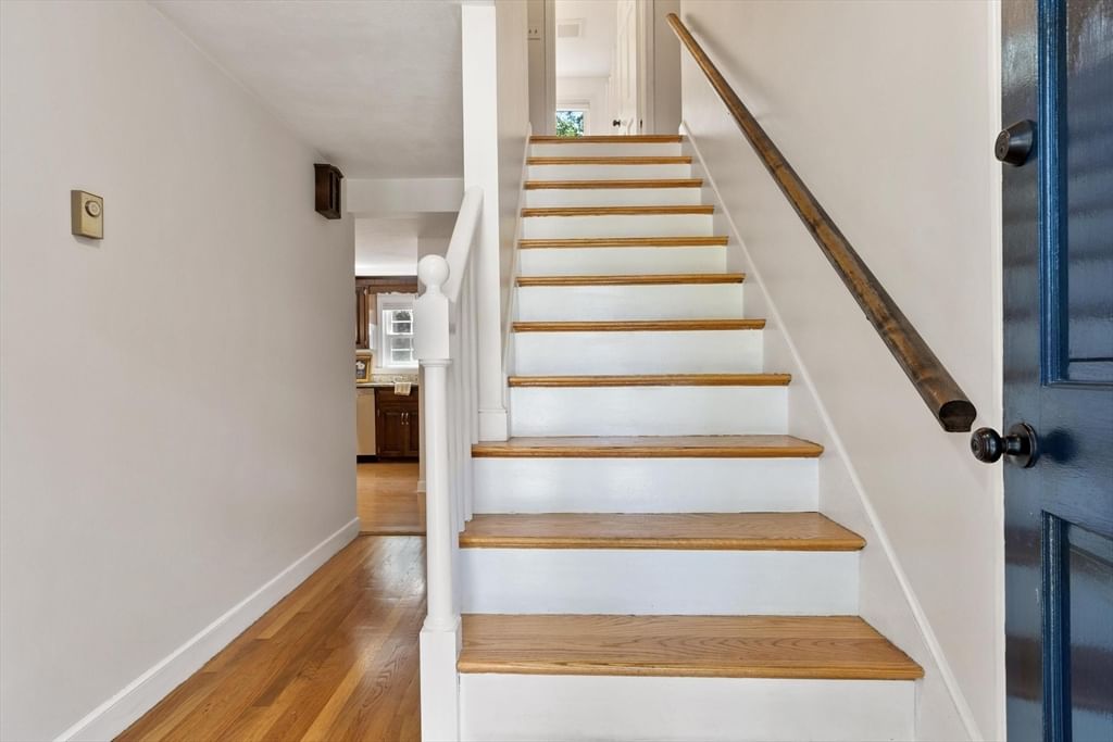 35 Longfellow Rd Shrewsbury — Photo 26 of 42