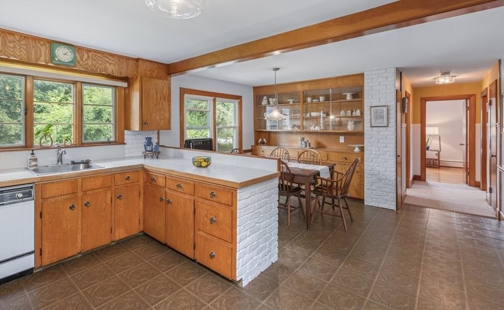 50 Fernwood Ave Haverhill — Photo 16 of 42