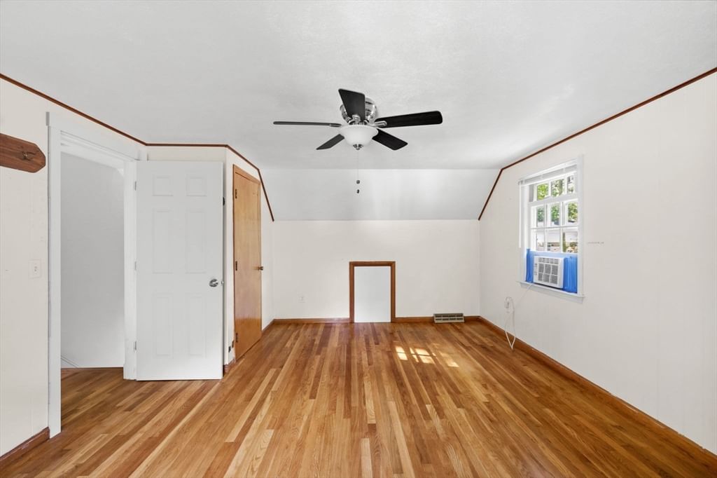 207 Valley St Pembroke — Photo 17 of 32