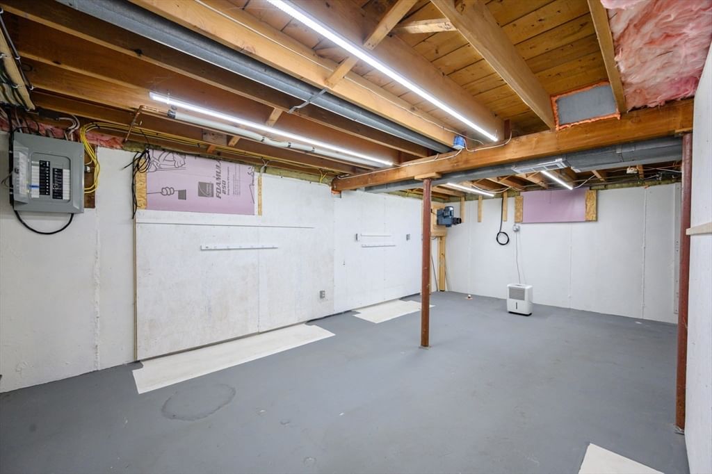 207 Valley St Pembroke — Photo 22 of 32