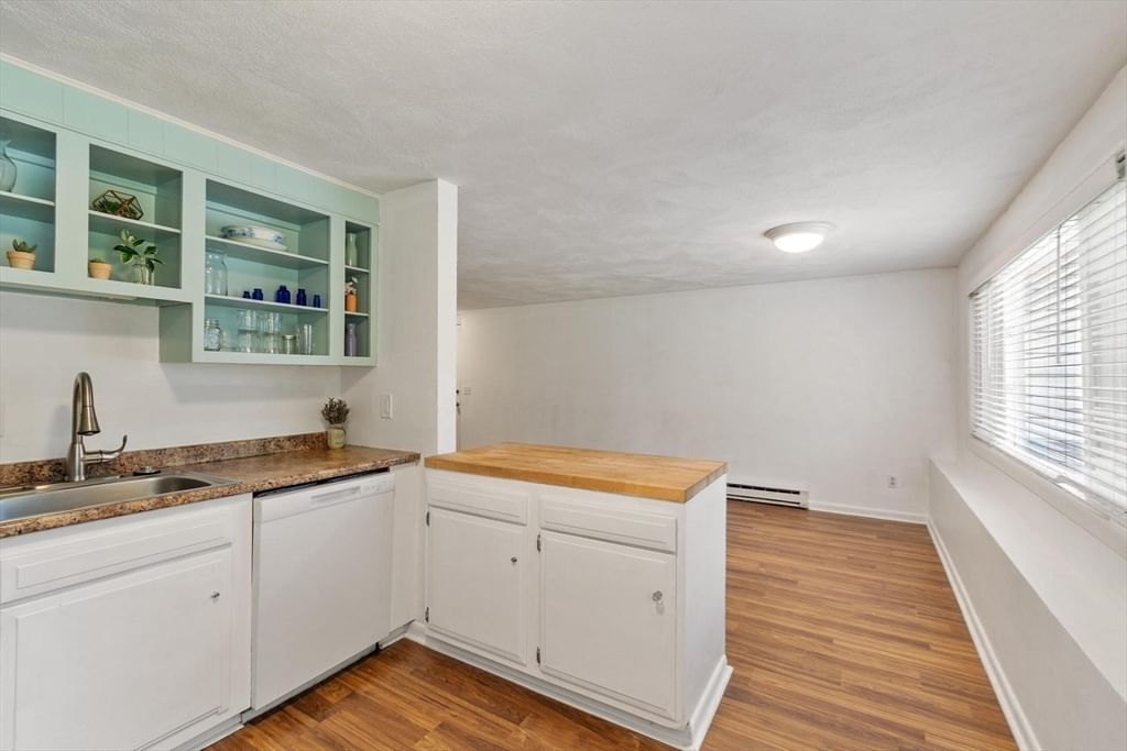 4 Glen Devin St #4 Amesbury — Photo 3 of 39