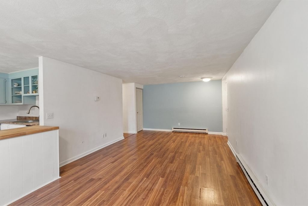 4 Glen Devin St #4 Amesbury — Photo 4 of 39